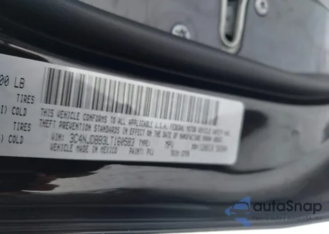 2020 Jeep Compass Latitude 4X4 from USA, damaged, VIN 3C4NJDBB3LT160583